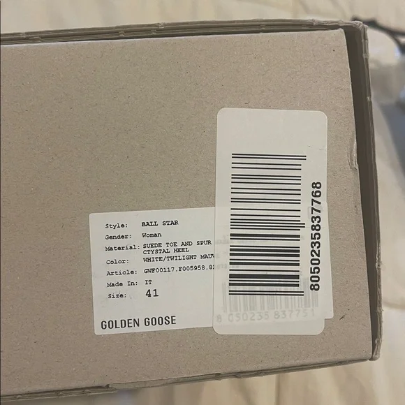 NWT Golden Goose Women’s Ball Star Almond Toe Star Patch Sneakers - Picture 4 of 5